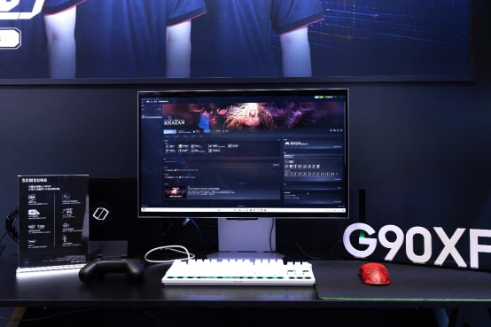 A computer on a desk

AI-generated content may be incorrect.