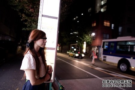 只能看不能摸！日本成人片面试官诉苦“憋着更难受”