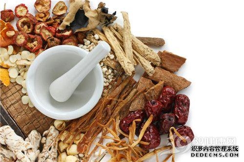 颈椎病正确看电视姿势（治疗颈椎病的好方法有哪些）(1)