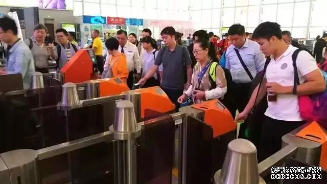 女教师写下“绝笔信”：我和丈夫准备离开这个