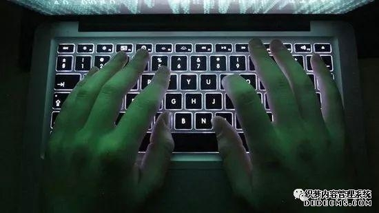 揭演艺界乱象:明星砸钱刷出天价片酬 黑客盗号刷量