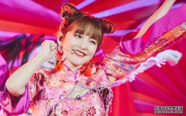 金莎公演两次失误崩溃大哭  