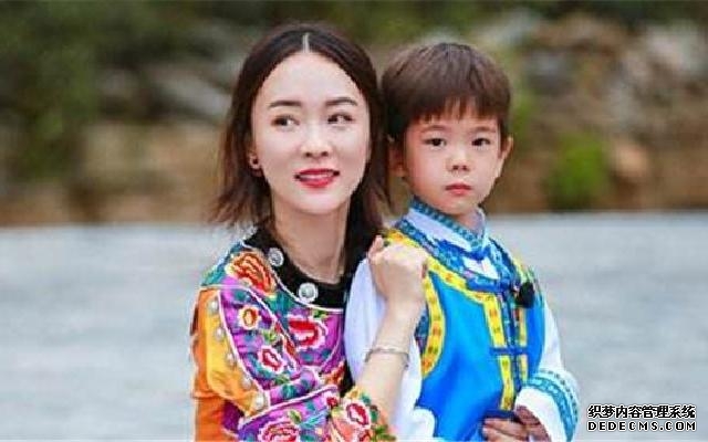 嗯哼逗笑霍思燕