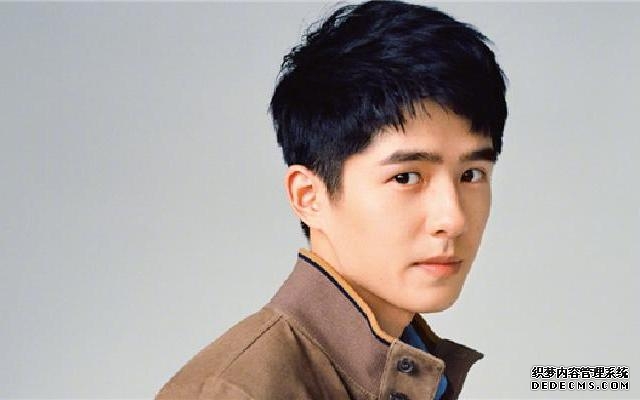 刘昊然开季双封面造型  