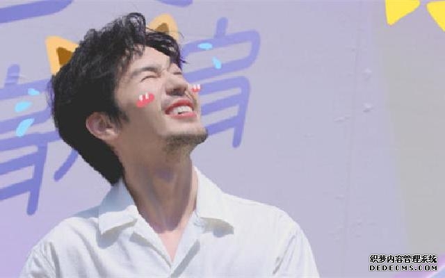 “一代翻王”白宇翻跟头不停 