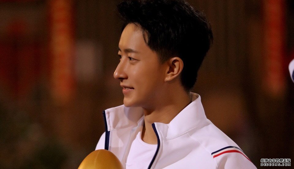 韩庚爆发小宇宙 