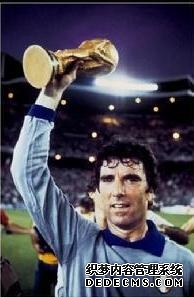 意大利足坛十大传奇球星,布冯名列第一,第九到第十位该怎样选?
