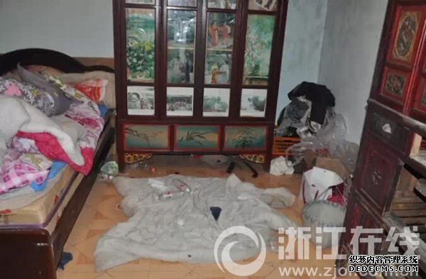 3男子计划囚禁10妇女做性奴 年轻女子搭黑车遭蹂