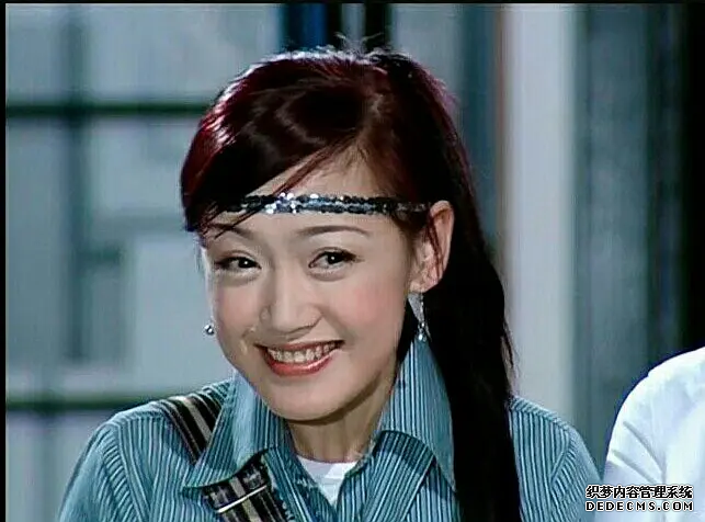 哈妹的头绳太经典。/《粉红女郎》