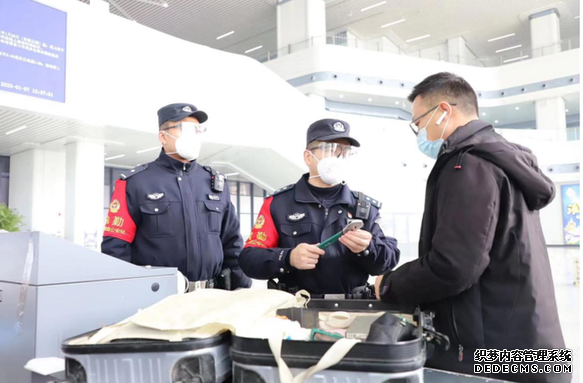 淮安铁警全力保障节后返程旅客出行安全