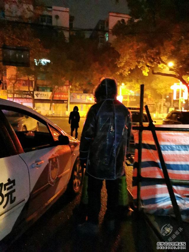 守望万家灯火，静候春暖花开——赤壁市人民法院疫情防控一线纪实