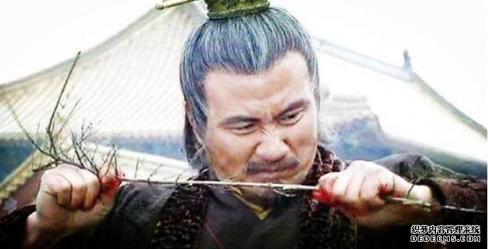 为拯救“正版游戏受害者”，天才黑客决定向《