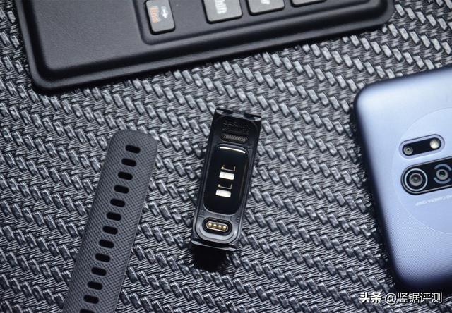 佳明Smart5运动手环（仅重24.5克的运动健康智能手环）(3)
