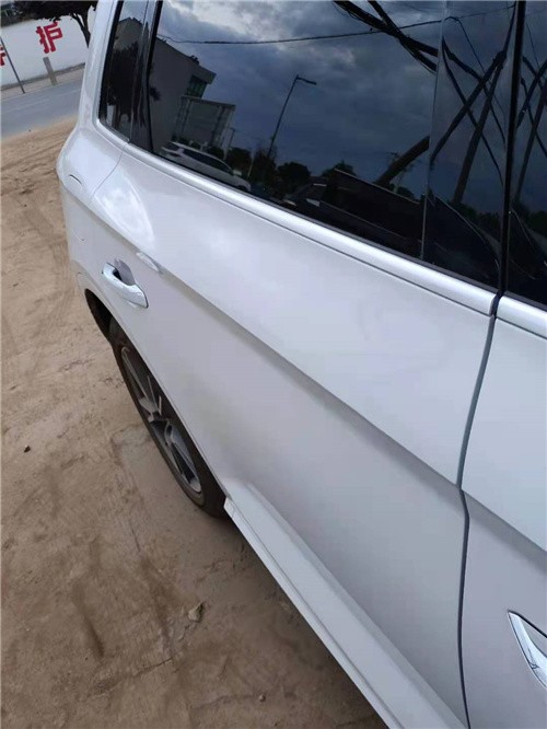 选择西安未央汽车贴膜不伤原漆