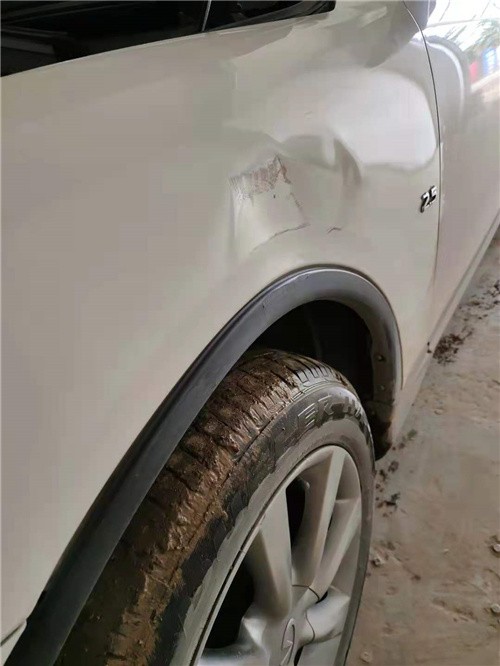 选择西安未央汽车贴膜不伤原漆