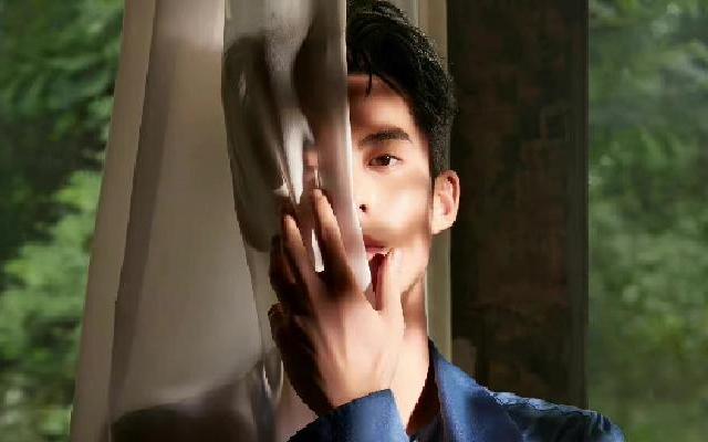 王鹤棣《人物》光影氛围感大片   