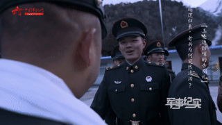 哭着看完这期！边防老兵：我送了16年老兵，这次