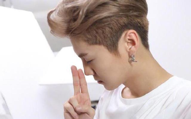 鹿晗晒神预测法国队赢