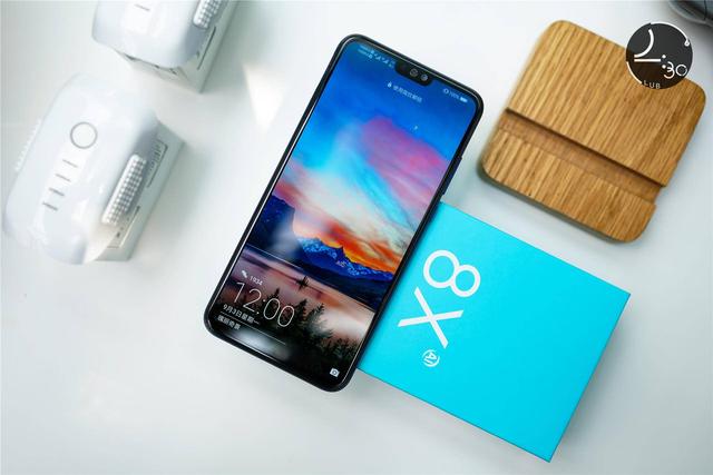 荣耀8x参数高配(128G顶配不过两千元)(2)