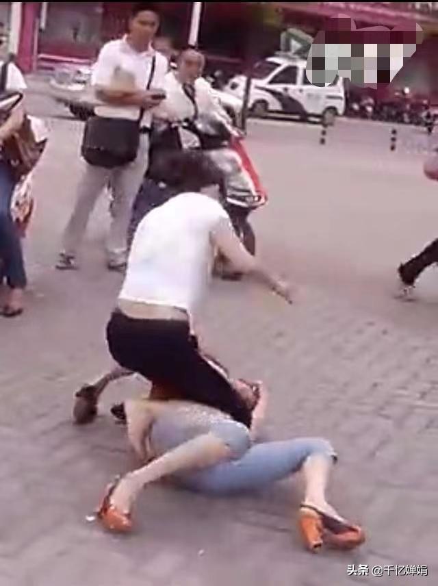老公不让老婆打小三是什么原因（老婆时不时攻击辱骂小三让男人受不了）(1)