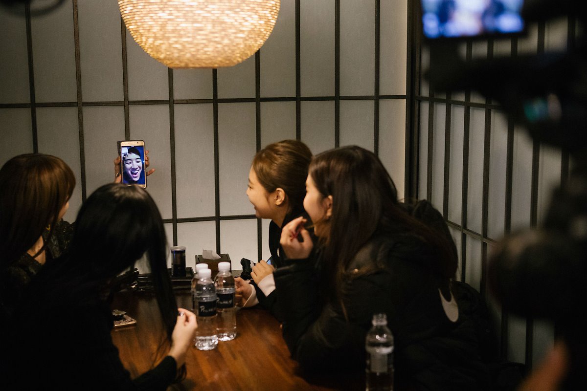 韓女團BLACKPINK的“浪漫滿屋”金智秀金智妮朴彩