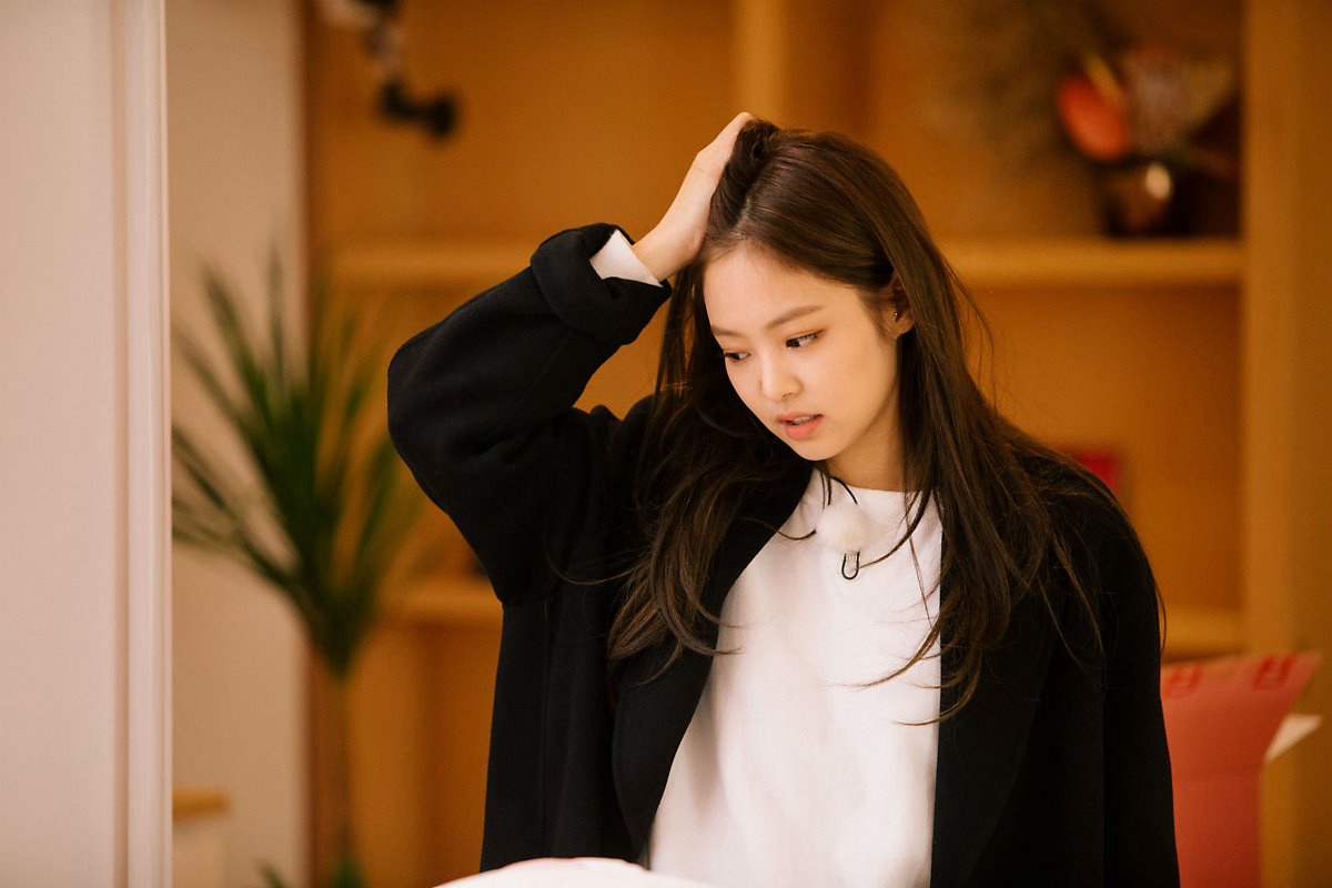 韓女團BLACKPINK的“浪漫滿屋”金智秀金智妮朴彩