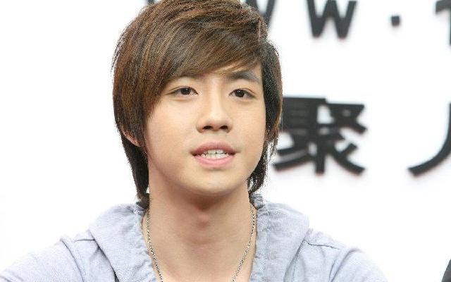 俞灏明新剧首演大哥很兴奋 