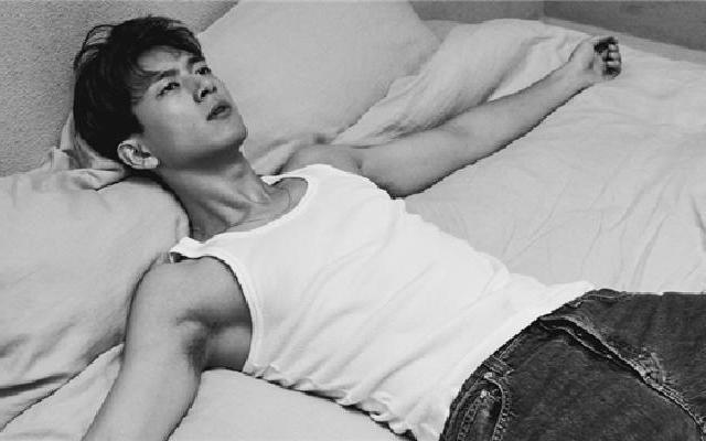 李现曾经出演过鹿晗的mv 