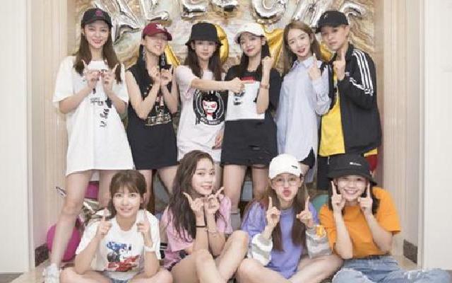 孟美岐吴宣仪紫宁回归火箭少女