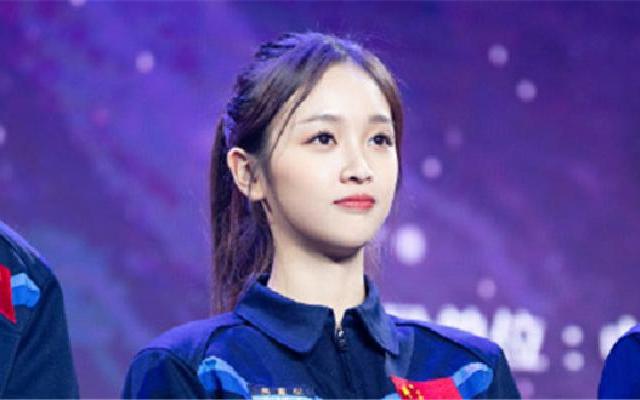 吴宣仪挑战太空哭着完成任务