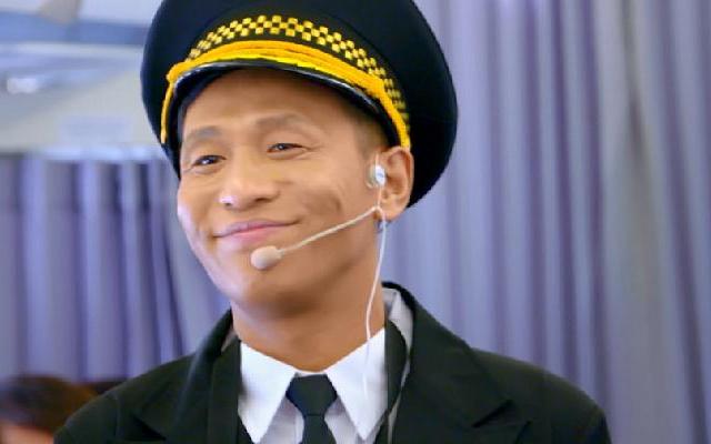 宋小宝化身机长飞上天