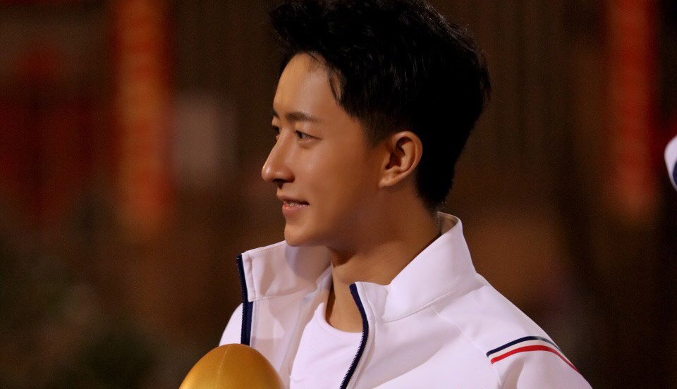 韩庚爆发小宇宙