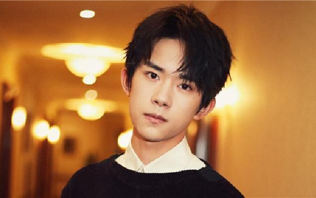 易烊千玺型男养成记