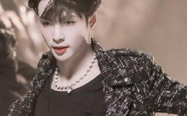 以张艺兴为灵感的小说将拍电影  