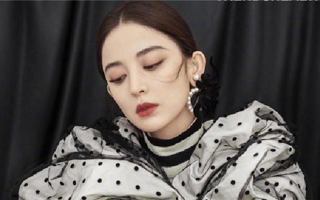 古力娜扎时尚新台阶