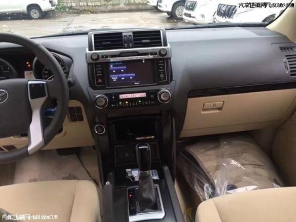 18款丰田霸道2700中东版7座SUV最新实拍