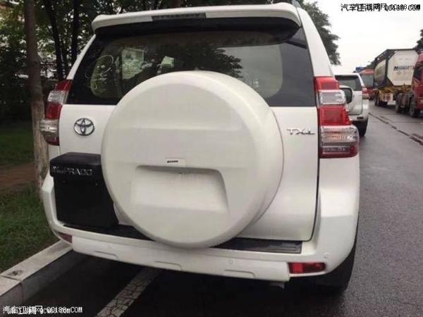 18款丰田霸道2700中东版7座SUV最新实拍
