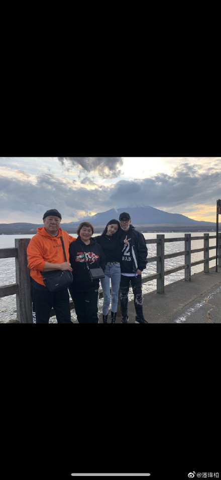 潘玮柏老婆luna宣云微博个人资料介绍 空姐luna宣云私房照