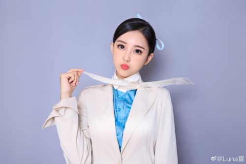 潘玮柏老婆luna宣云微博个人资料介绍 空姐luna宣云私房照