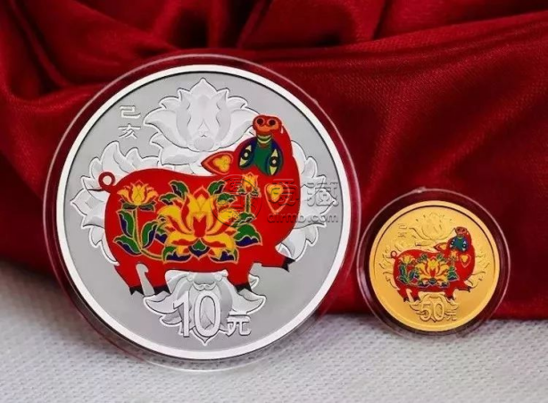 2019年猪年彩色金银币价格  2019年生肖猪彩金银币最新价格