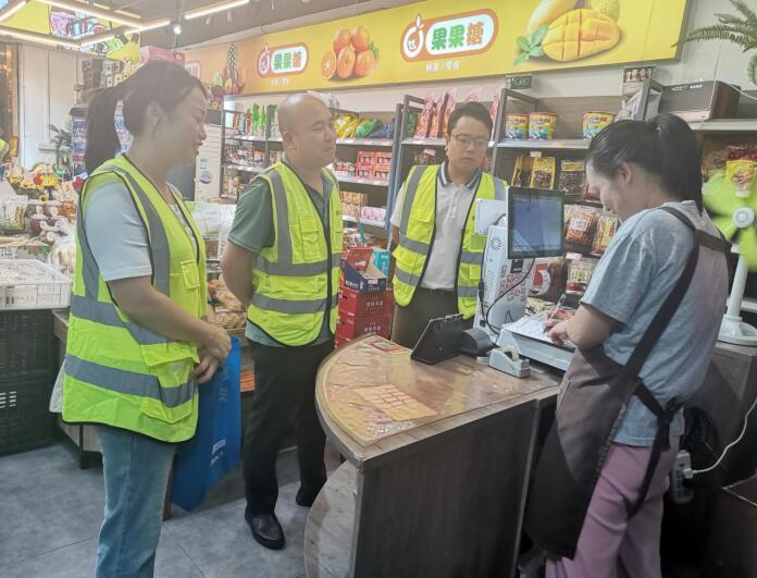 株洲芦淞区劳动社区：开展优化营商环境宣传活动