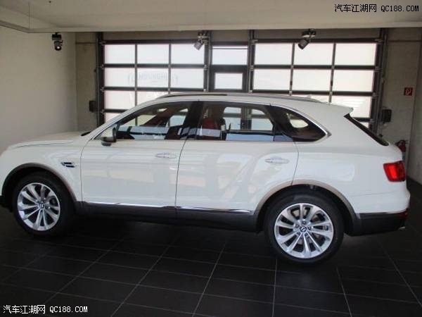 18款宾利添越6.0T W12双涡轮四座版试驾