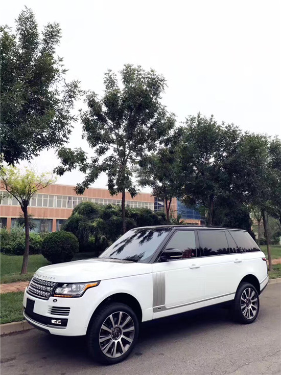 17款路虎揽胜行政5.0 顶级音响惬意享受