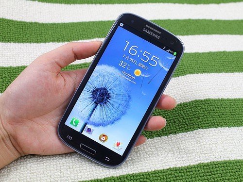 迅猛四核心 行货三星I9300再报惊喜价